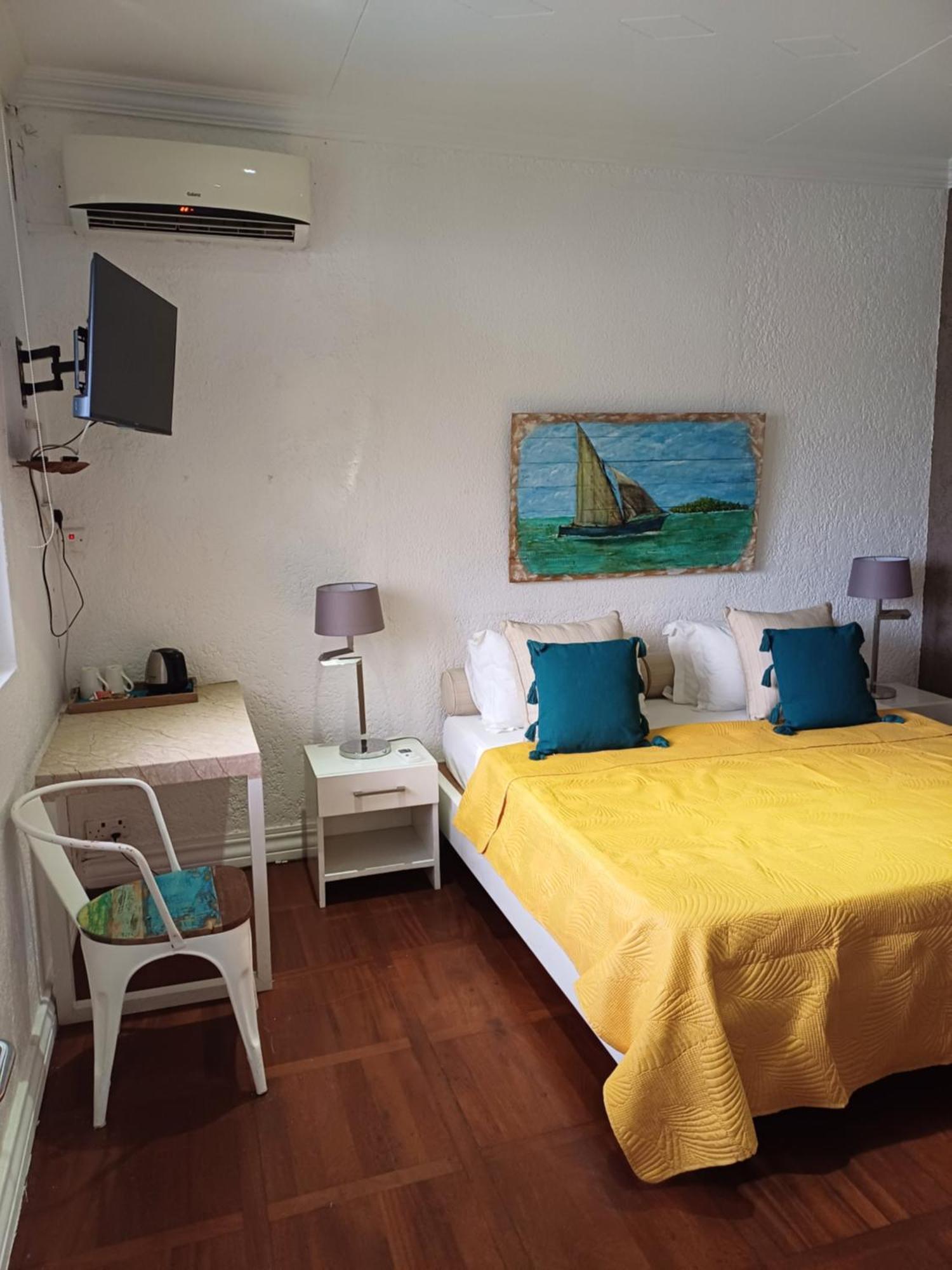 Explora Prestige Bed and Breakfast Blue Bay Eksteriør billede